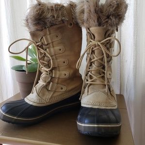 Sorel Joan of Arctic boots